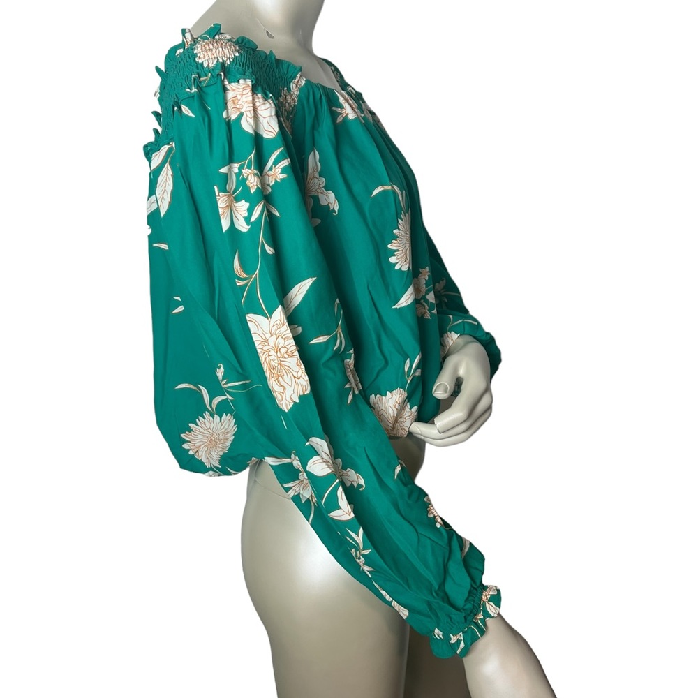 Current Air brand Teal and White Floral 3/4 Sleeve Top - Picture 4 of 10